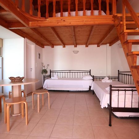 Apartamento Seaside Gialova Pilos Exterior foto