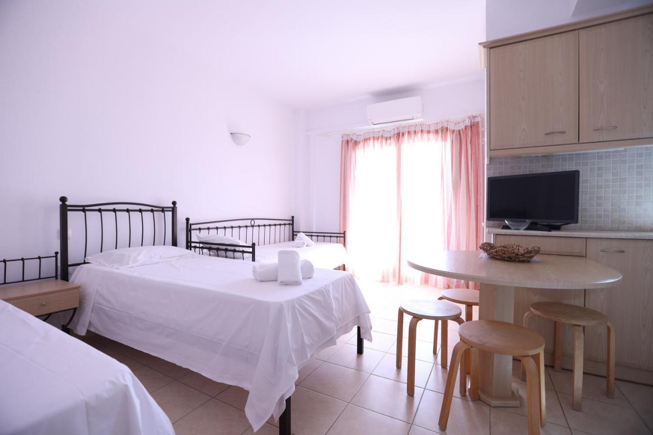 Apartamento Seaside Gialova Pilos Exterior foto