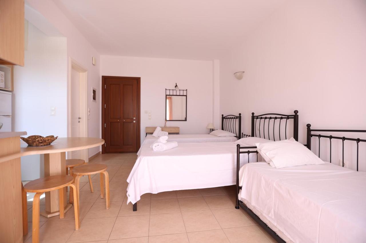 Apartamento Seaside Gialova Pilos Exterior foto